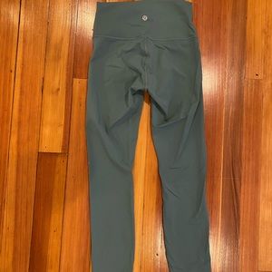 Green lulu lemon leggings